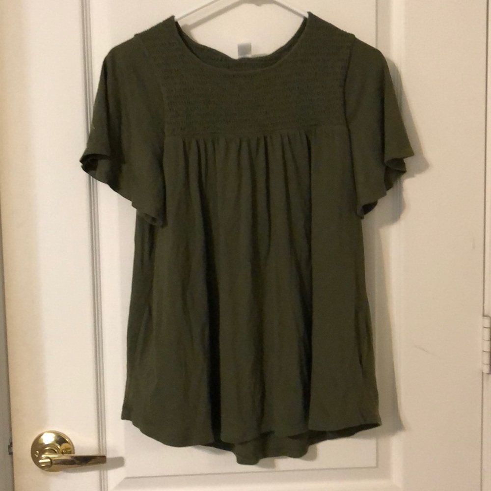 Green old navy shirt